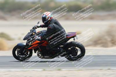 media/May-05-2025-Moto Forza (Mon) [[3c1838c5e5]]/2-B Group/Session 3 (Panning Test Turn 14 Inside)/